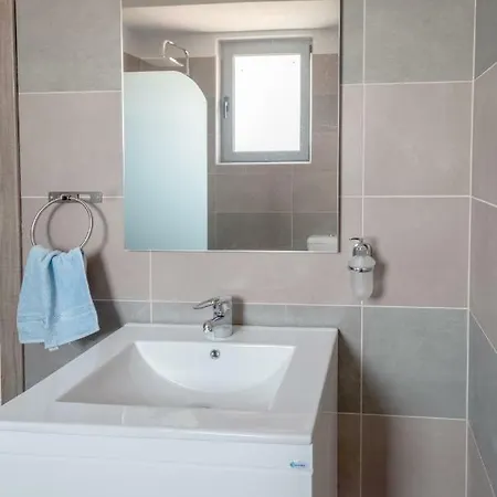 Rhodes Paulsia Cosy Apartments